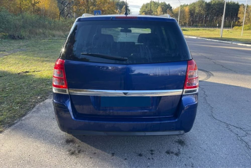 Продам автомобіль Опель Зафіра