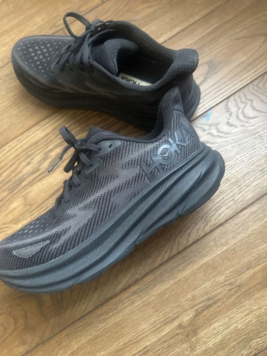 Hoka clifton 9  оригінальні кросовки чорні  41 26 см устілка стелька