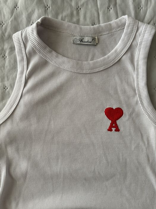 Топ Ami, 200 грн