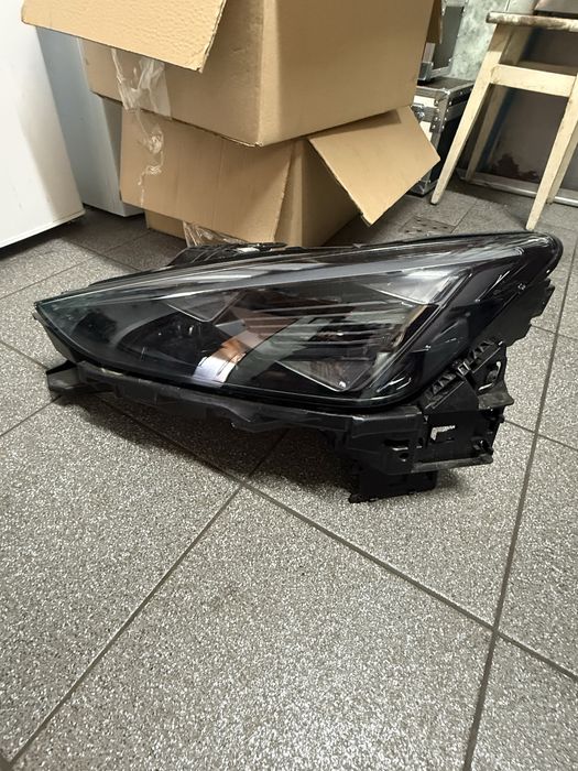 Lampa lewy przód Cupra Formentor vz 2025