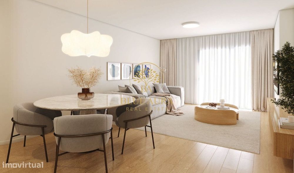 Apartamento T3 com Varanda