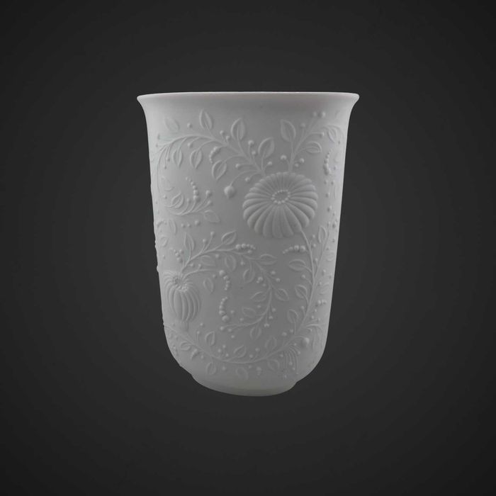 Porcelanowy wazon biskwitowy AK Kaiser modernistyczny B6/030758