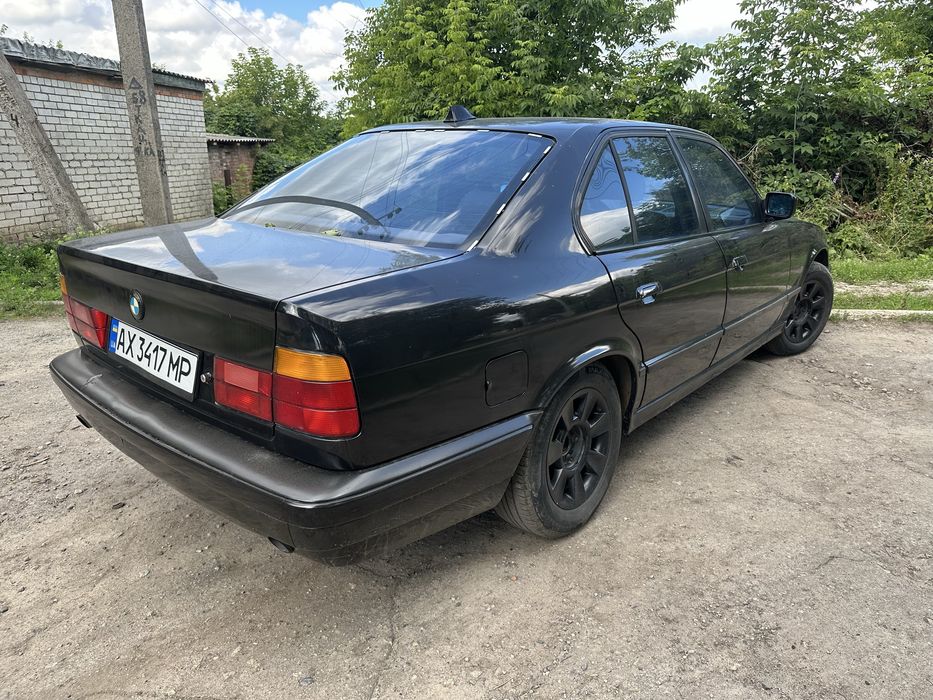 Продам BMW 520 e34
