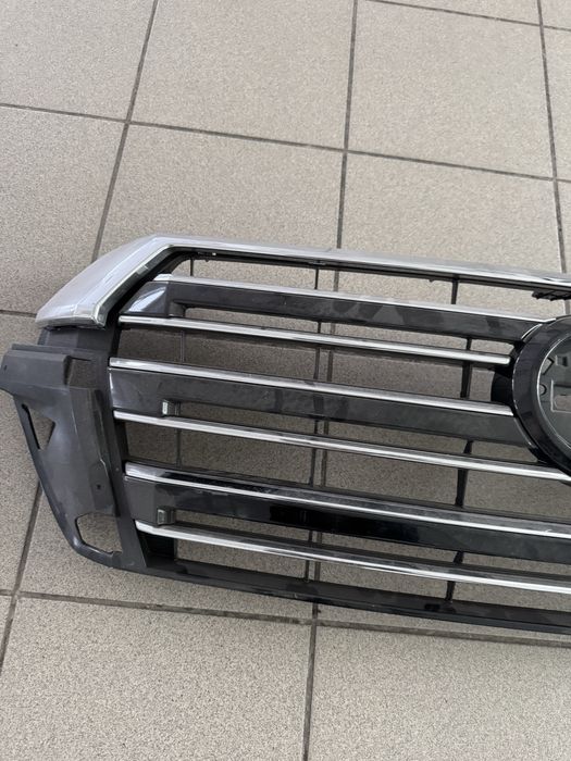 Решітка радіатора Land Cruiser200 рестайлінг
