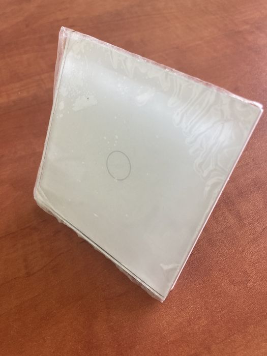 Włącznik dotykowy wifi biały pojedynczy led szkło