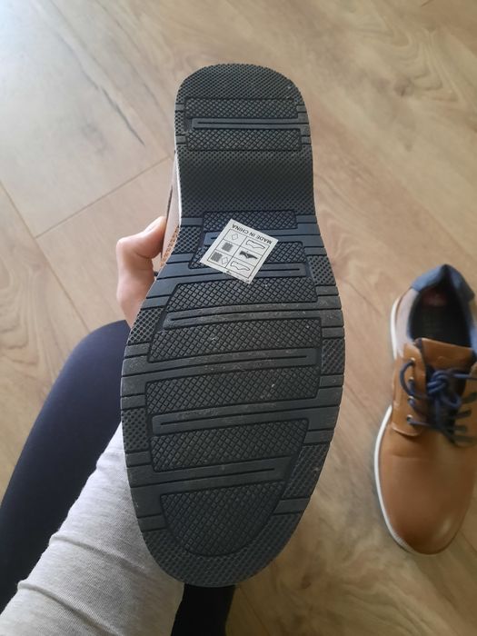 Туфлі мешти мокасіни