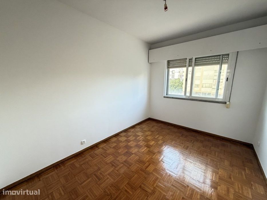 Apartamento T2 Arrendamento Amadora