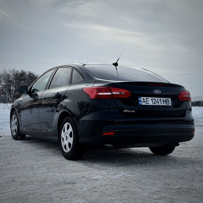 Ford Focus 2016 року, 2.0 бензин, автомат, чорний колір