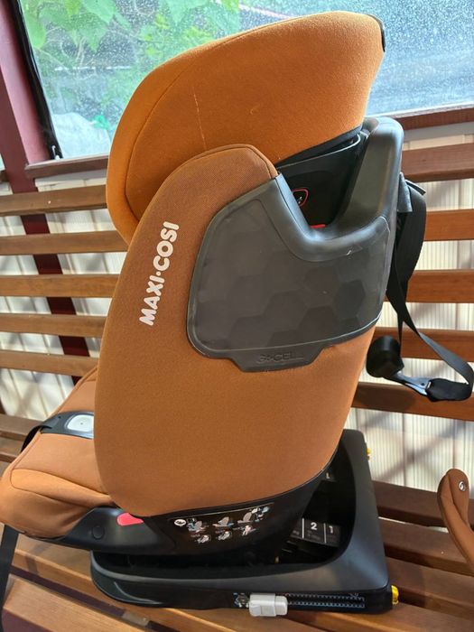 дитяче автокрісло Maxi-Cosi Titan Pro