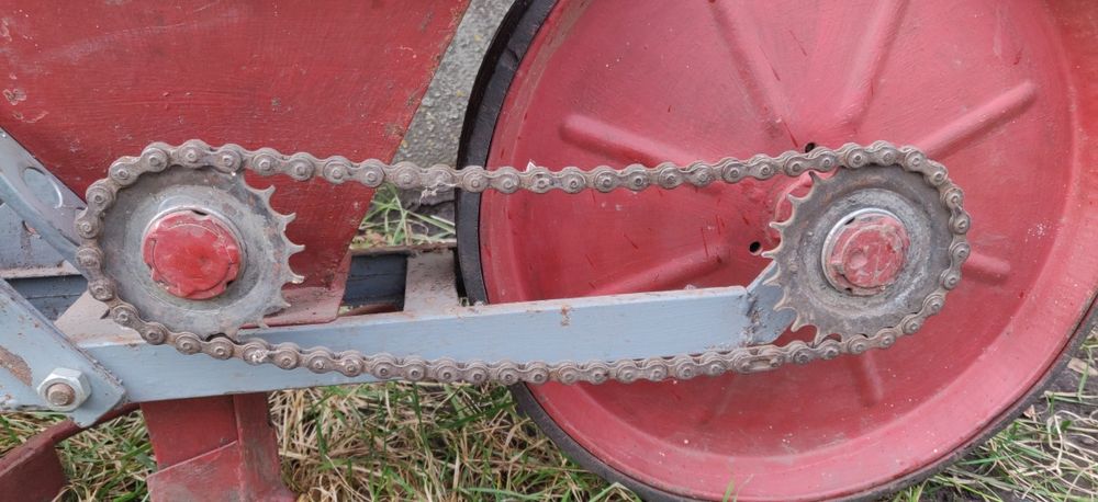 Сіялка точного висіву сівалка однорядна бункерна