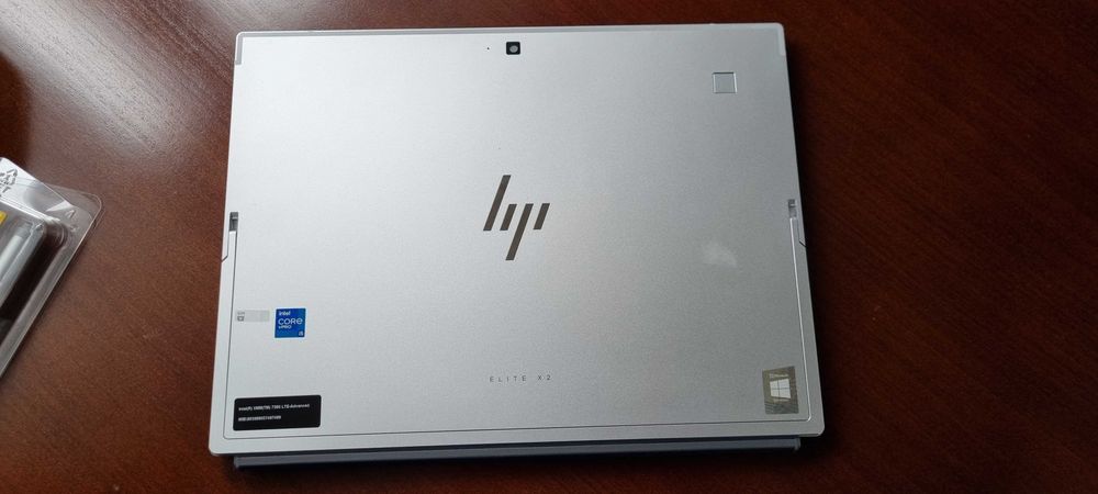 HP Elite x2 G8 i5-1145 modem LTE