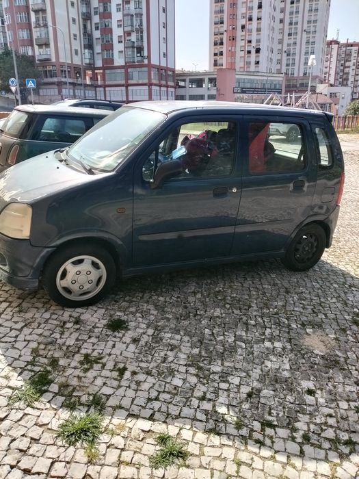 Vendo carro para peças inteiro