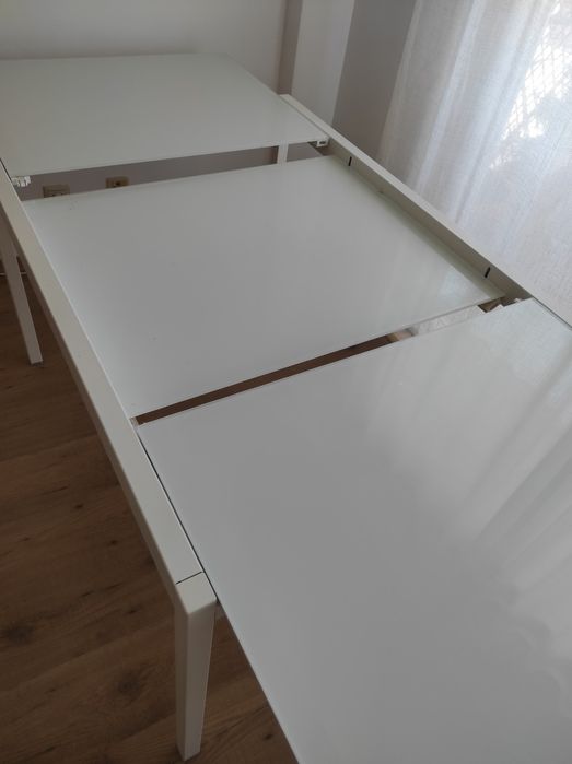 Conjunto Sala Conforama Branco Lacado: Móvel TV + Vitrine + Mesa Extensível (Vidro)