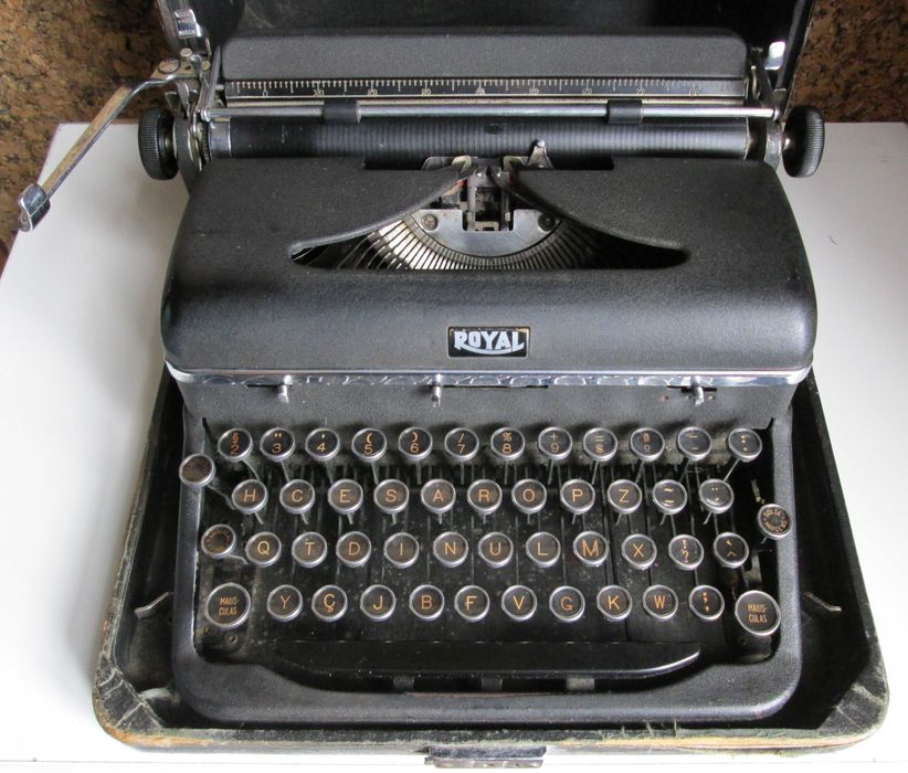 Máquina de escrever Royal