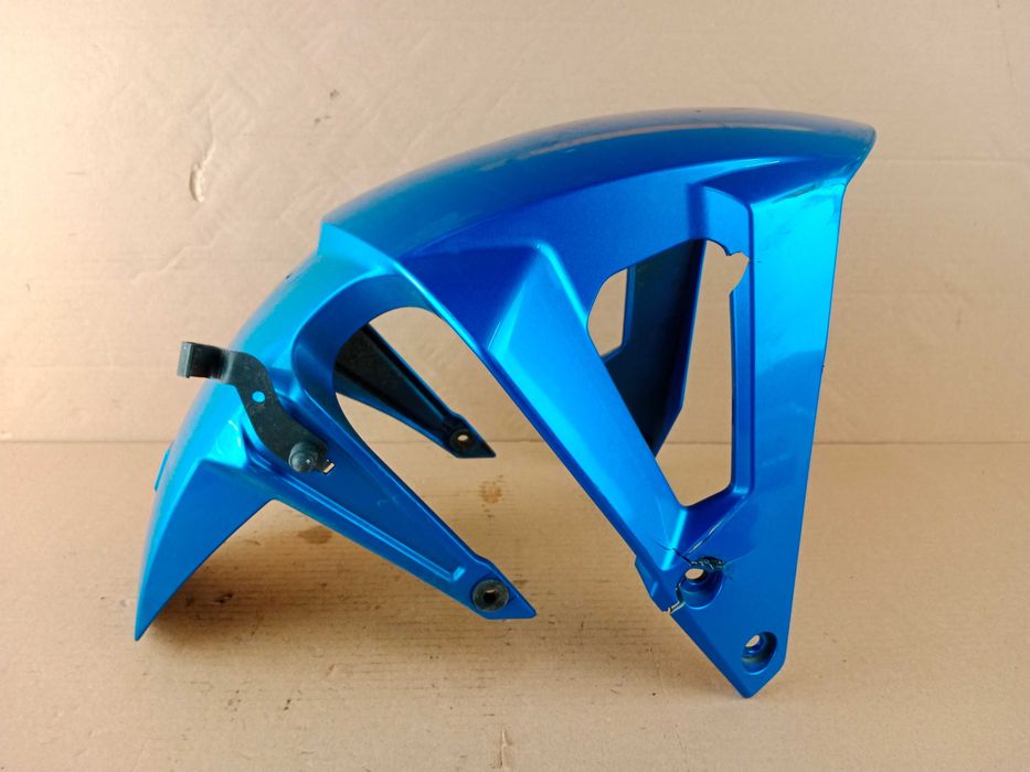 Suzuki GSX-8R Błotnik Przód Przedni 23-26