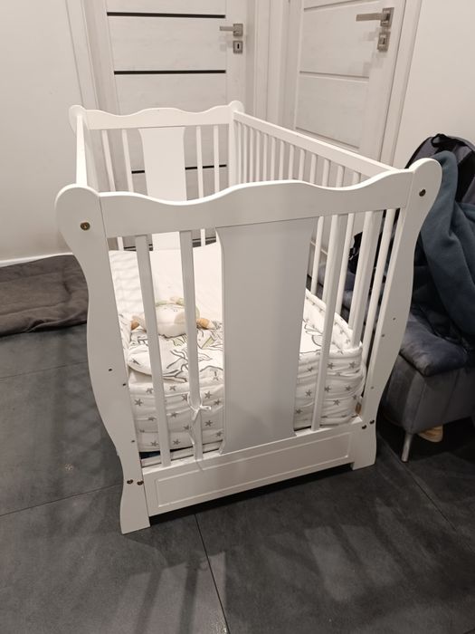 Przepiękne łóżeczko dziecięce Julia z szufladą  białe drewno