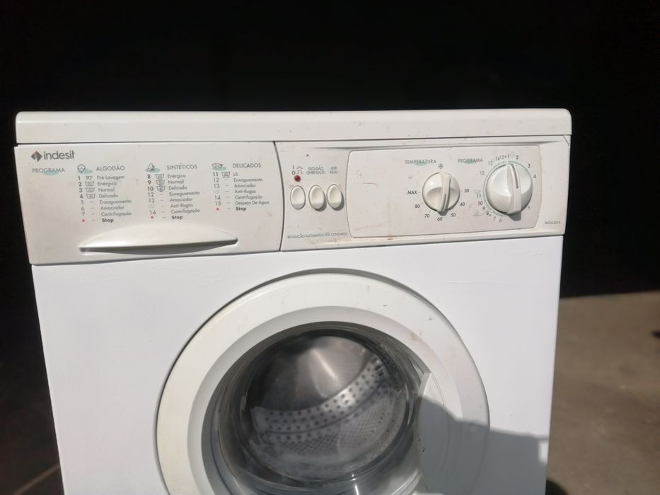Máquina de lavar roupa Indesit 5kgs