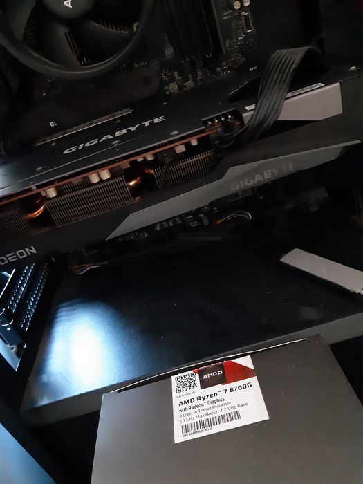 Ryzen 7 8700g  gwarancja