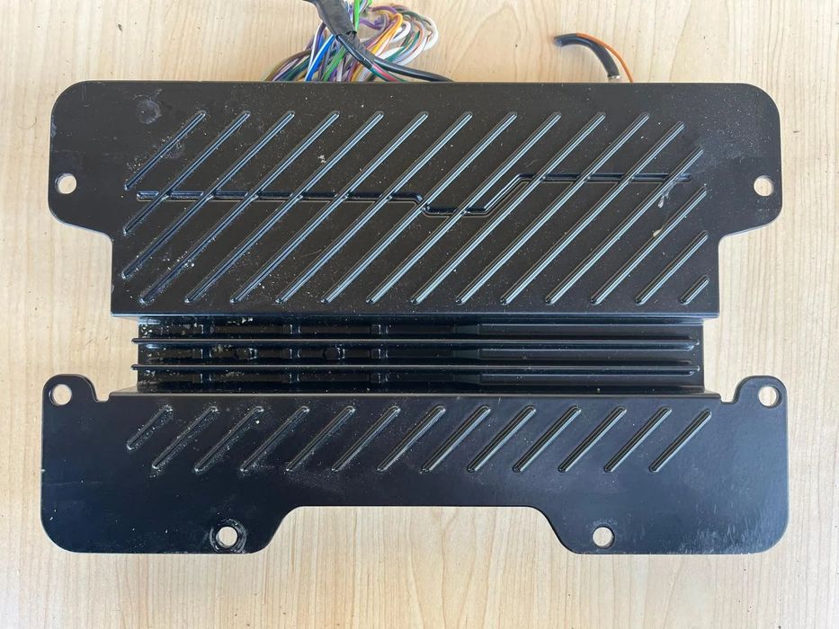 Wzmacniacz audio FW93-19C164 Jaguar XE X760