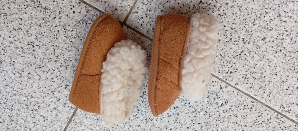 Sapatos de criança chicco 19