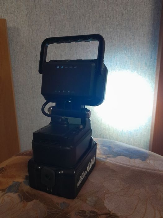 Фонарь,Прожектор Макита
