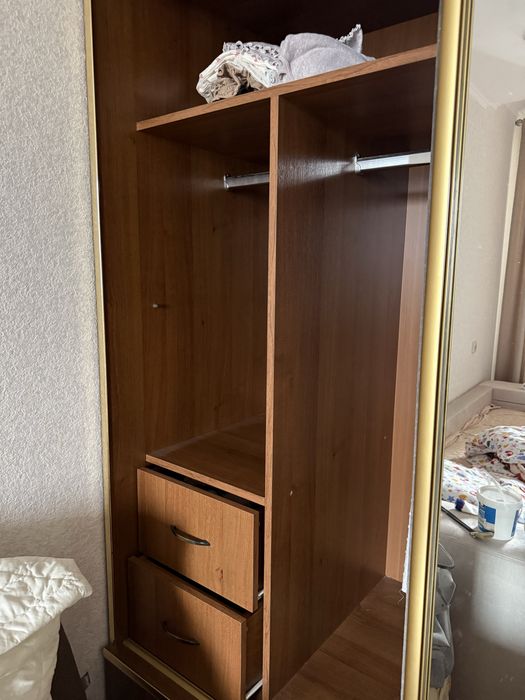 Шафа купе б/у гарної якості