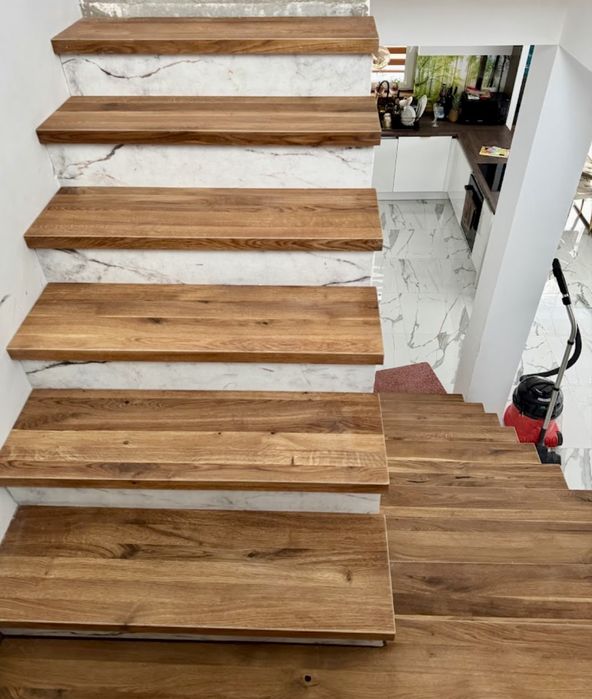 Dębowe schody do samodzielnego montażu