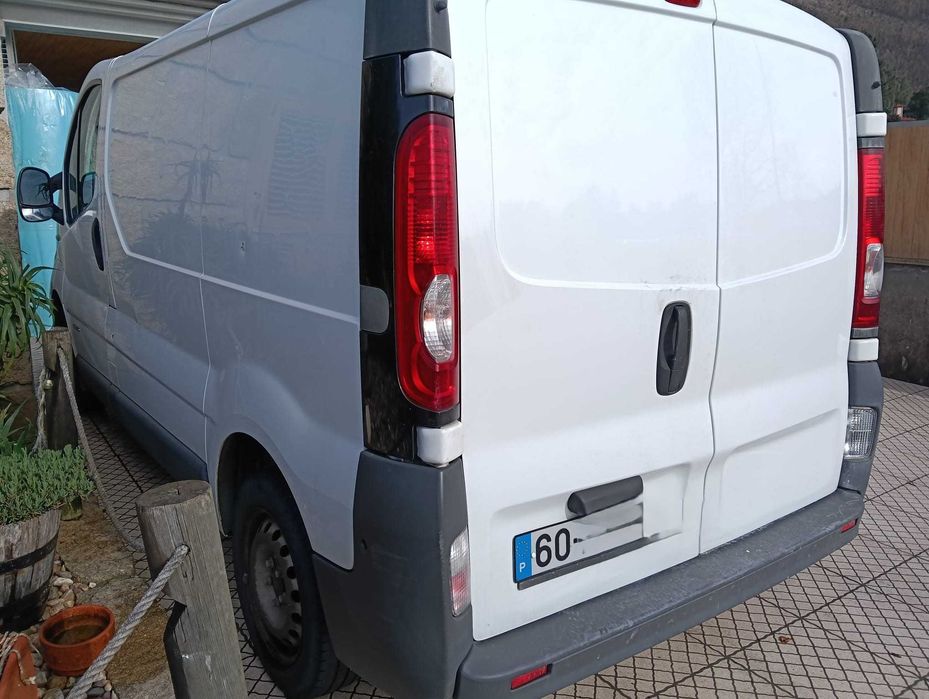vendo renault trafic