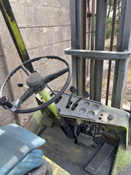 Wózek widłowy Clark C500-Y40