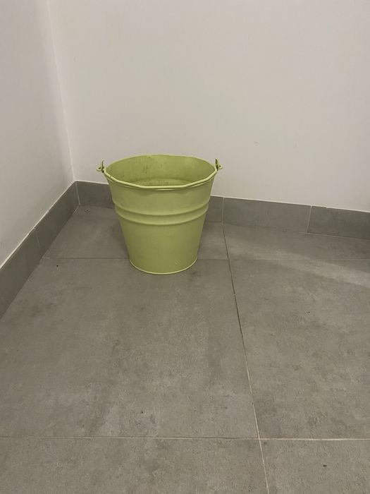 Donica - wiadro z lat PRL-u
