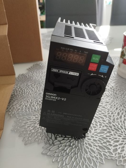 Falownik Omrom 3G3MX2-V2