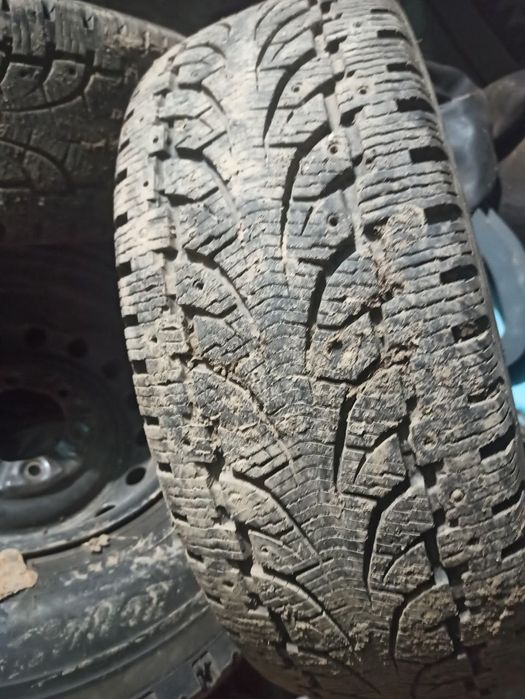 Резина з дисками