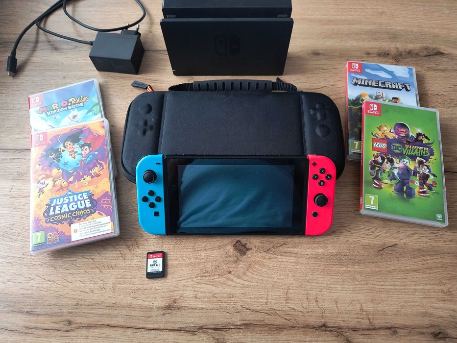 Nintendo Switch + 6 gier