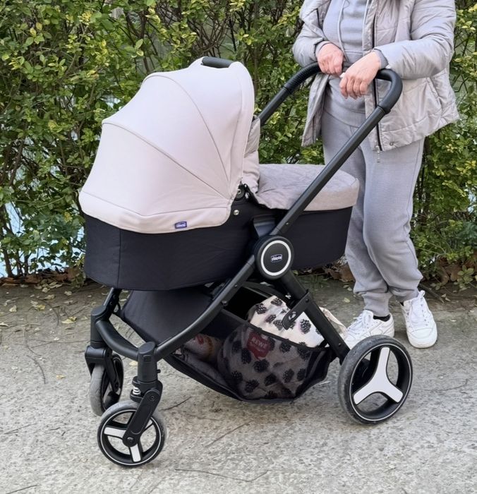 Коляска Chicco 3 в 1