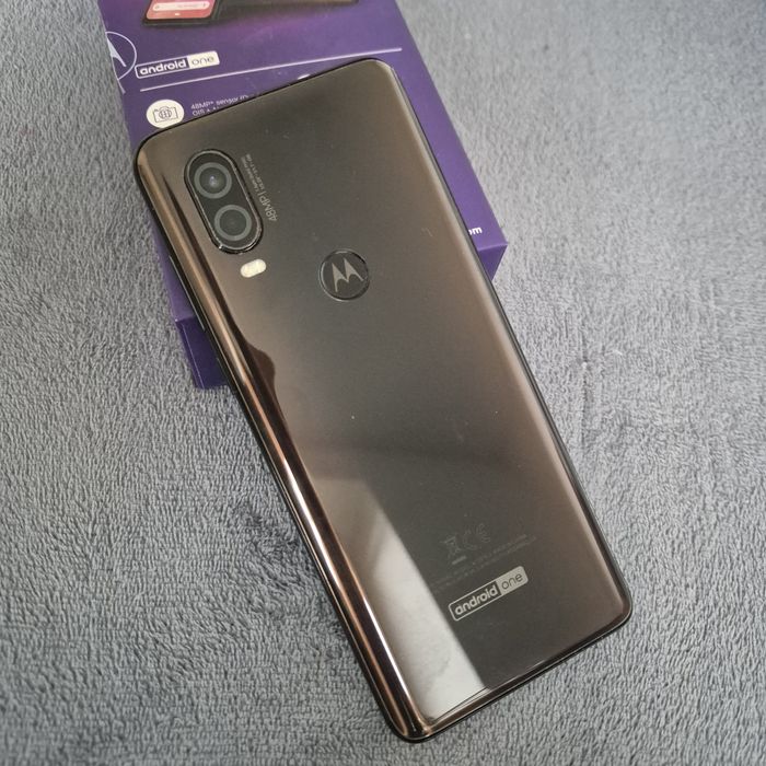 Motorola one vision