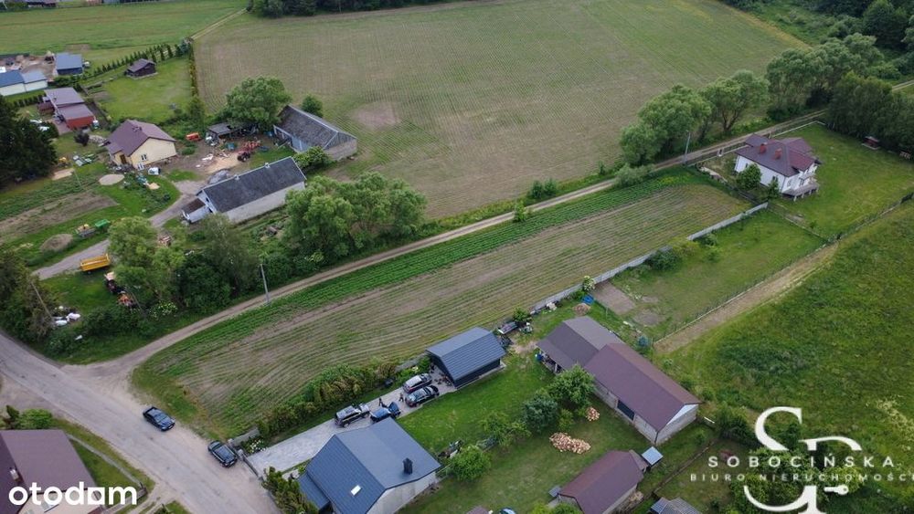 Duża działka prostokątna 2532m² w zabudowie domów
