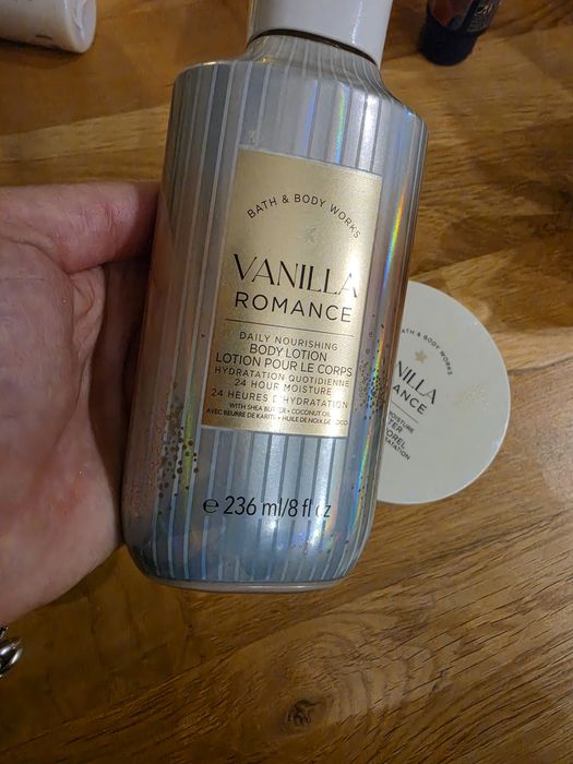 Bath & Body worki Vanilla Romance