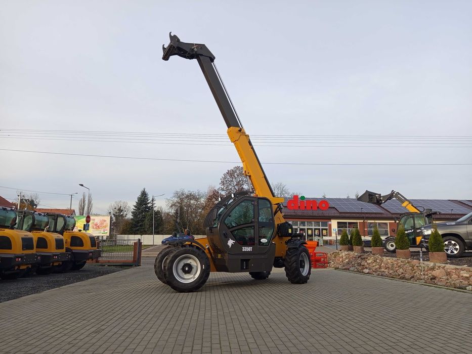 Ładowarka teleskopowa WOLF 3350T udźwig 3,5 T, wys. podnoszenia 7 m.