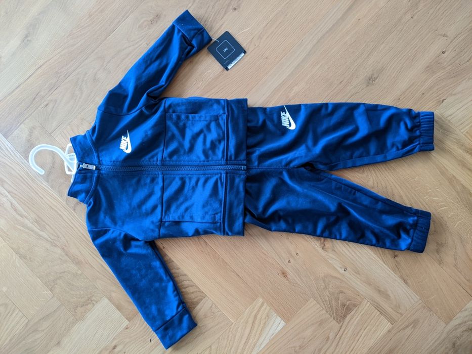 Dres - spodnie i bluza - Nike rozmiar 74-80 (12 miesięcy)