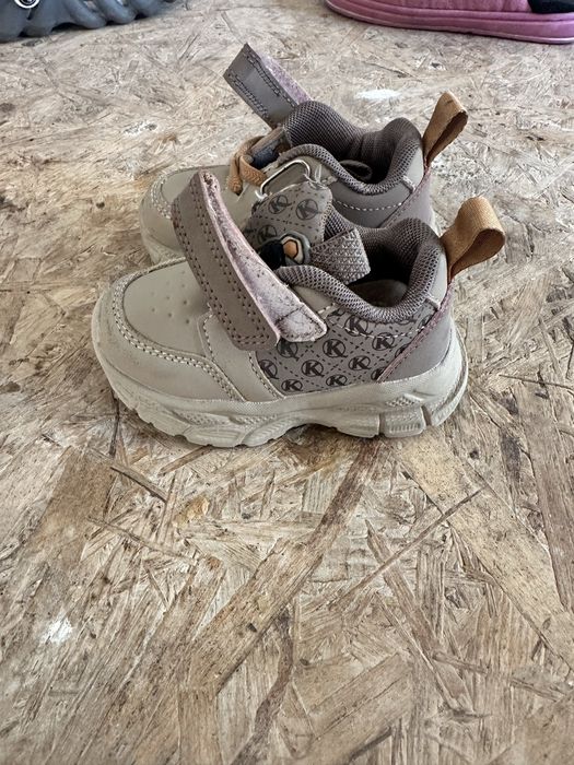 Детская обувь  б/у в хорошом состояние