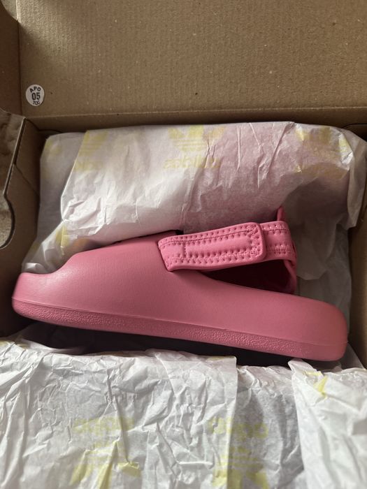 Взуття для дівчинки Adidas орігінал