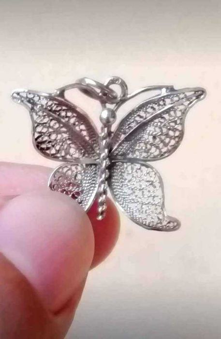 Borboleta de prata em filigrana - anos 80