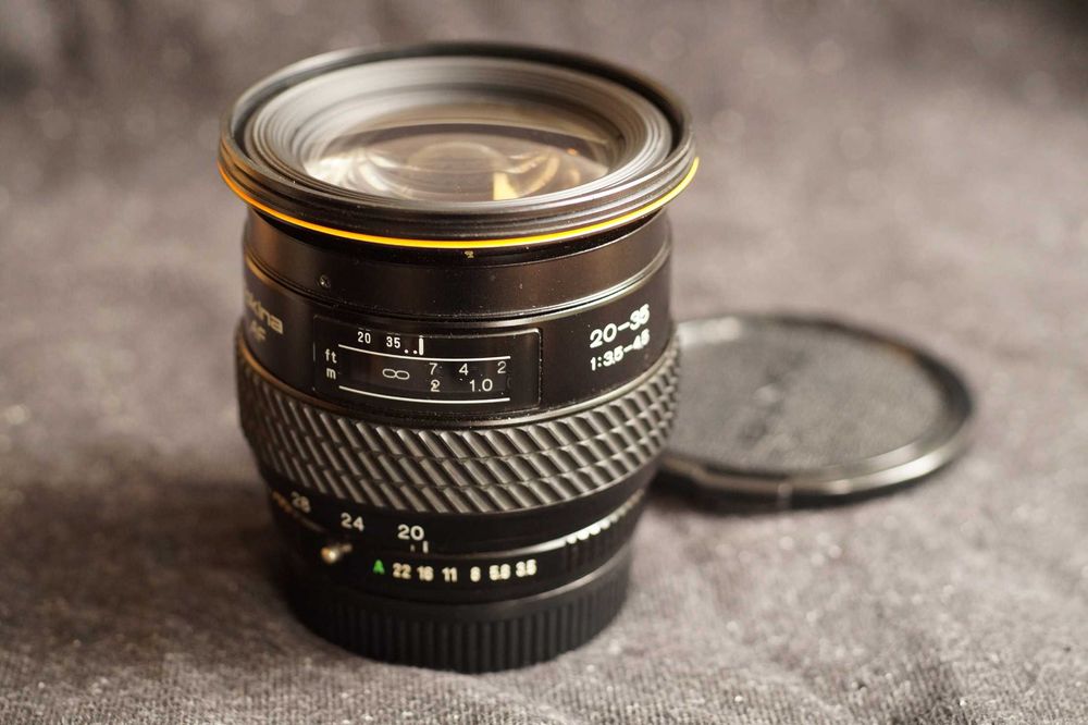 Tokina AF 20-35 f/3.5-4.5 для Pentax