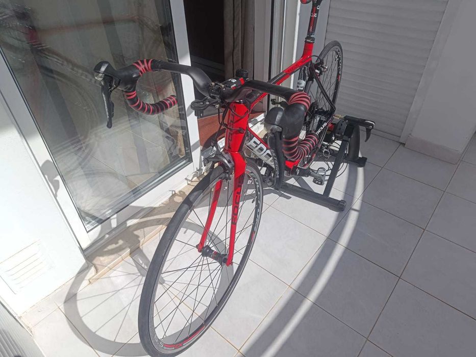 Bicicleta Focus Cayo Evo 2.0