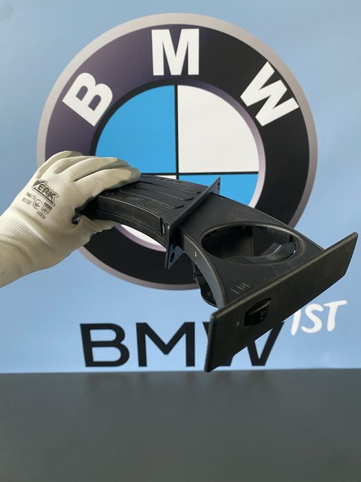 Підстаканники BMW E60 E61 Подстаканник БМВ Е60 Е61 Оригінал