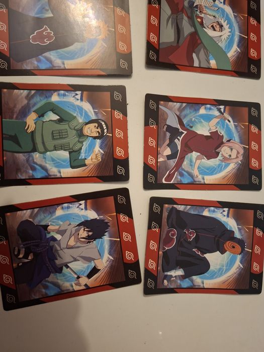 Cartas pokemon e naruto