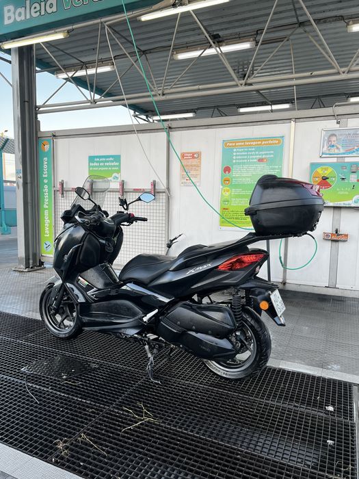 Yamaha Xmax 300 Iron Max