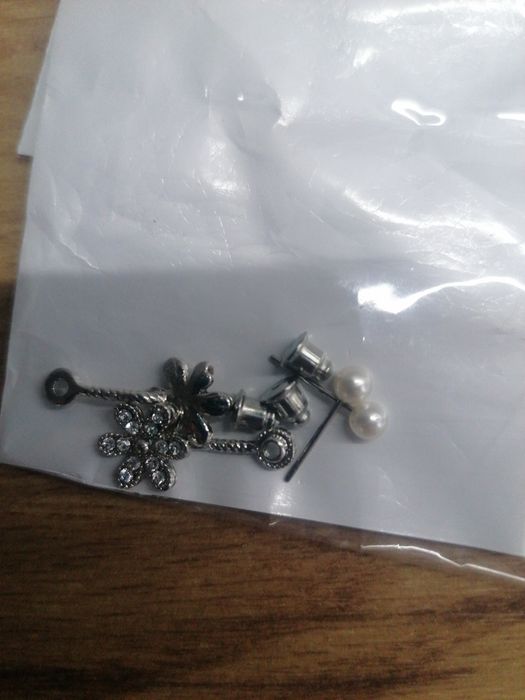 Nowe kolczyki stokrotka