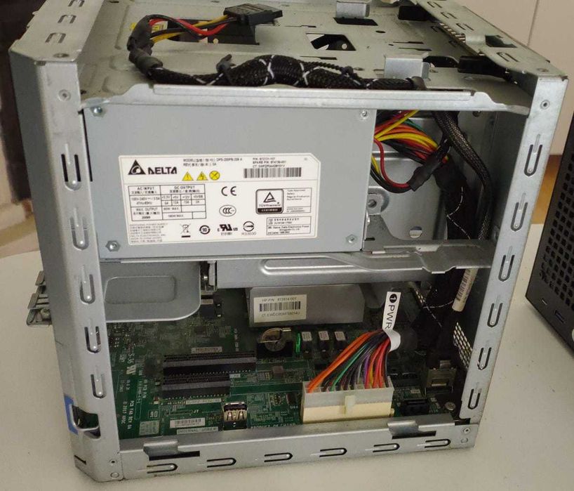 HPE MicroServer Gen10 | 8GB RAM DDR4 | Truenas |Servidor NAS / Home Office Impecável Truenas