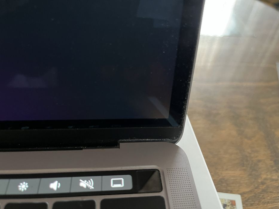 MacBook Pro 13 2018 TouchBar 16GB 471 cykli